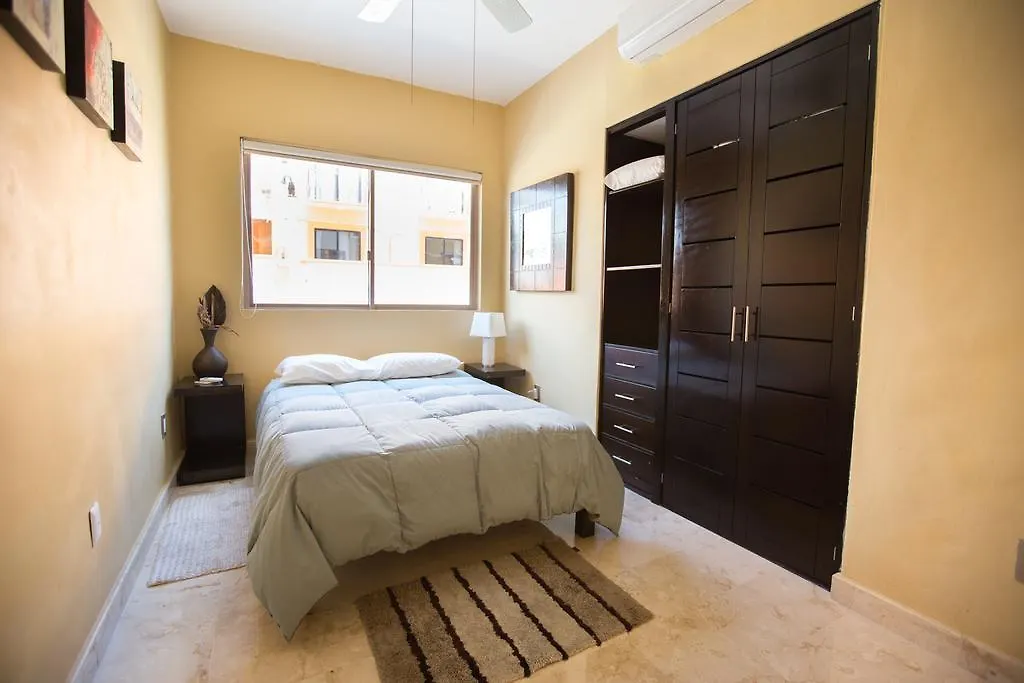 Condominios Corto Maltes Playa del Carmen Daire