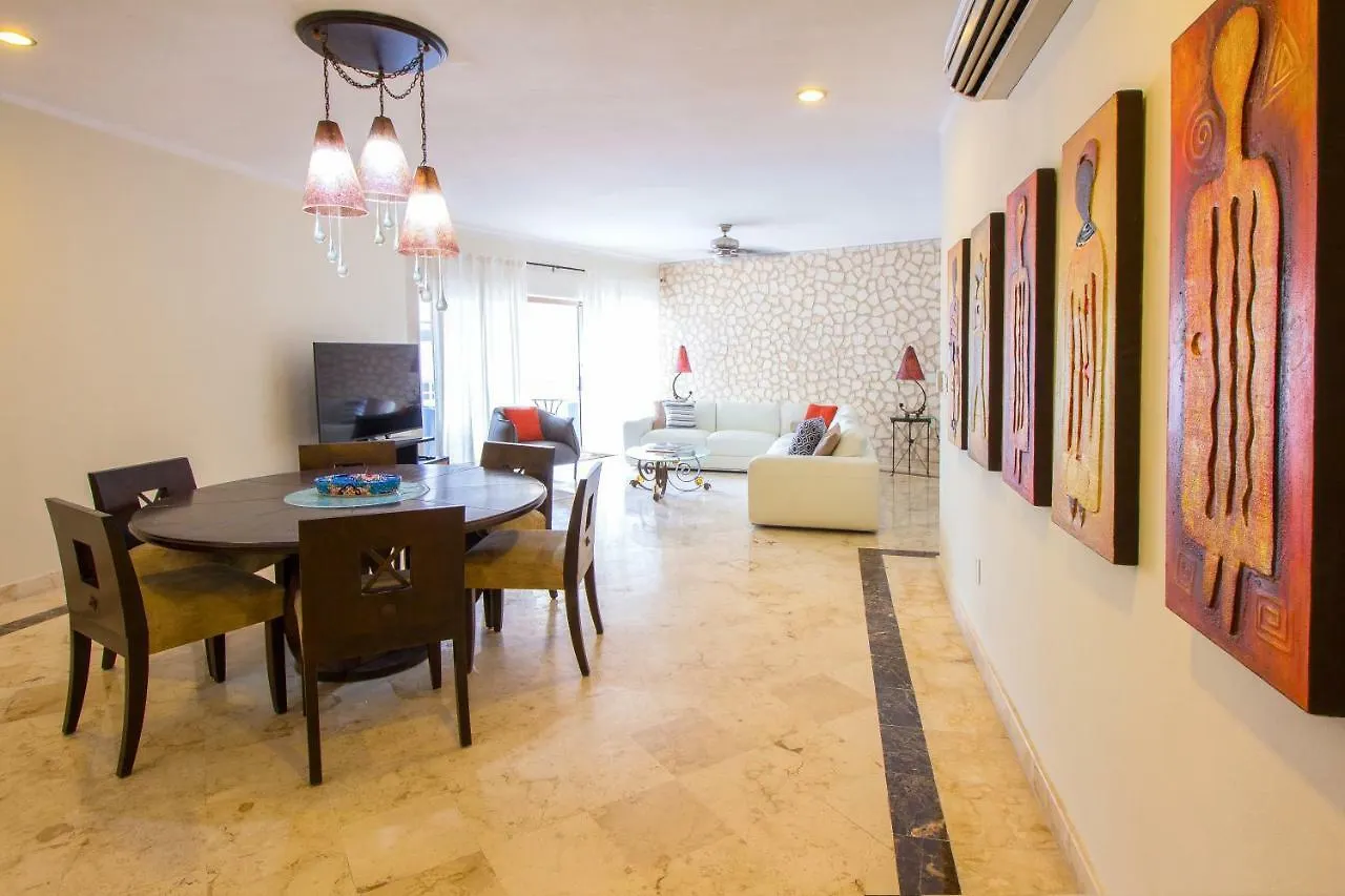 Condominios Corto Maltes Playa del Carmen Meksika