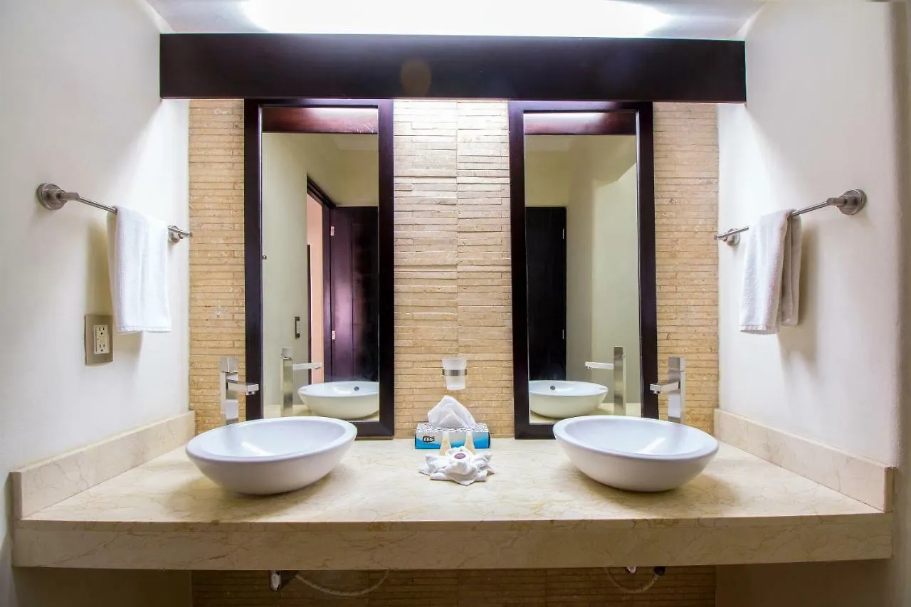 Condominios Corto Maltes Playa del Carmen Daire