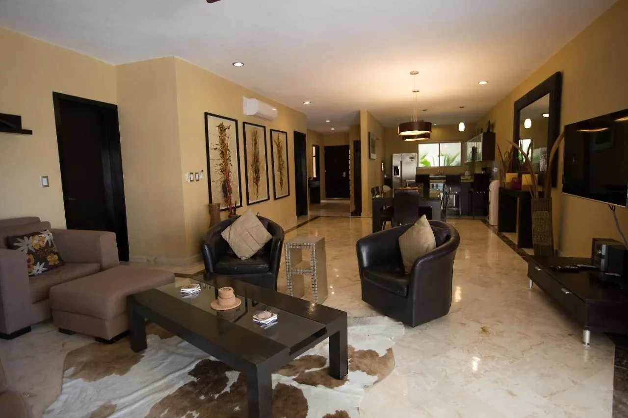 Condominios Corto Maltes Playa del Carmen Mexico