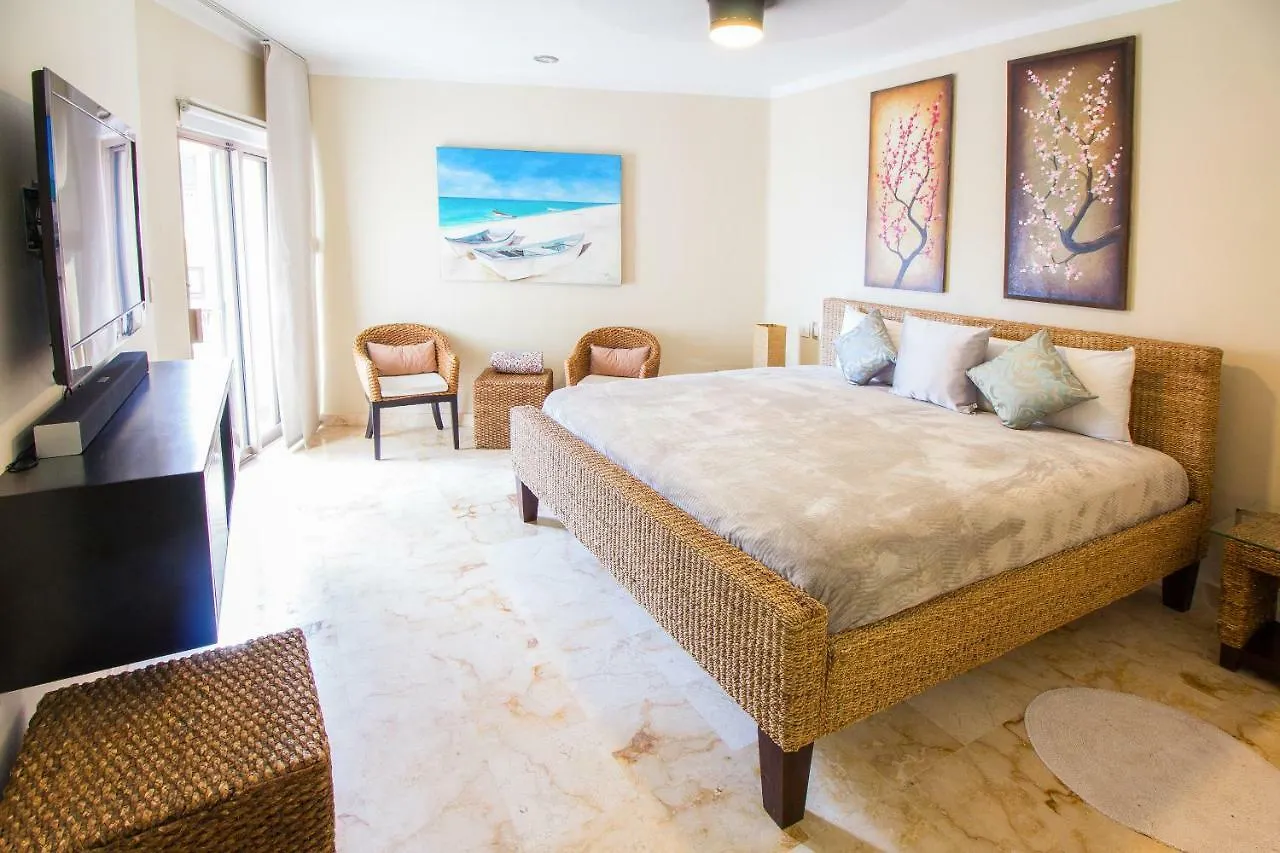 Condominios Corto Maltes Playa del Carmen Apartment